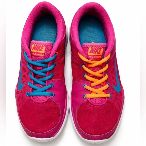 Nike Training Pink Sneakers – Colorful Laces – Comfortable Athletic Shoes - Picture 3 of 6